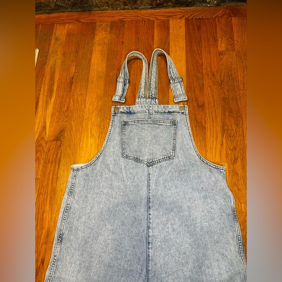 WeWoreWhat Women’s Denim Overalls Size Small Light Wash Vintage Style - Picture 3 of 8